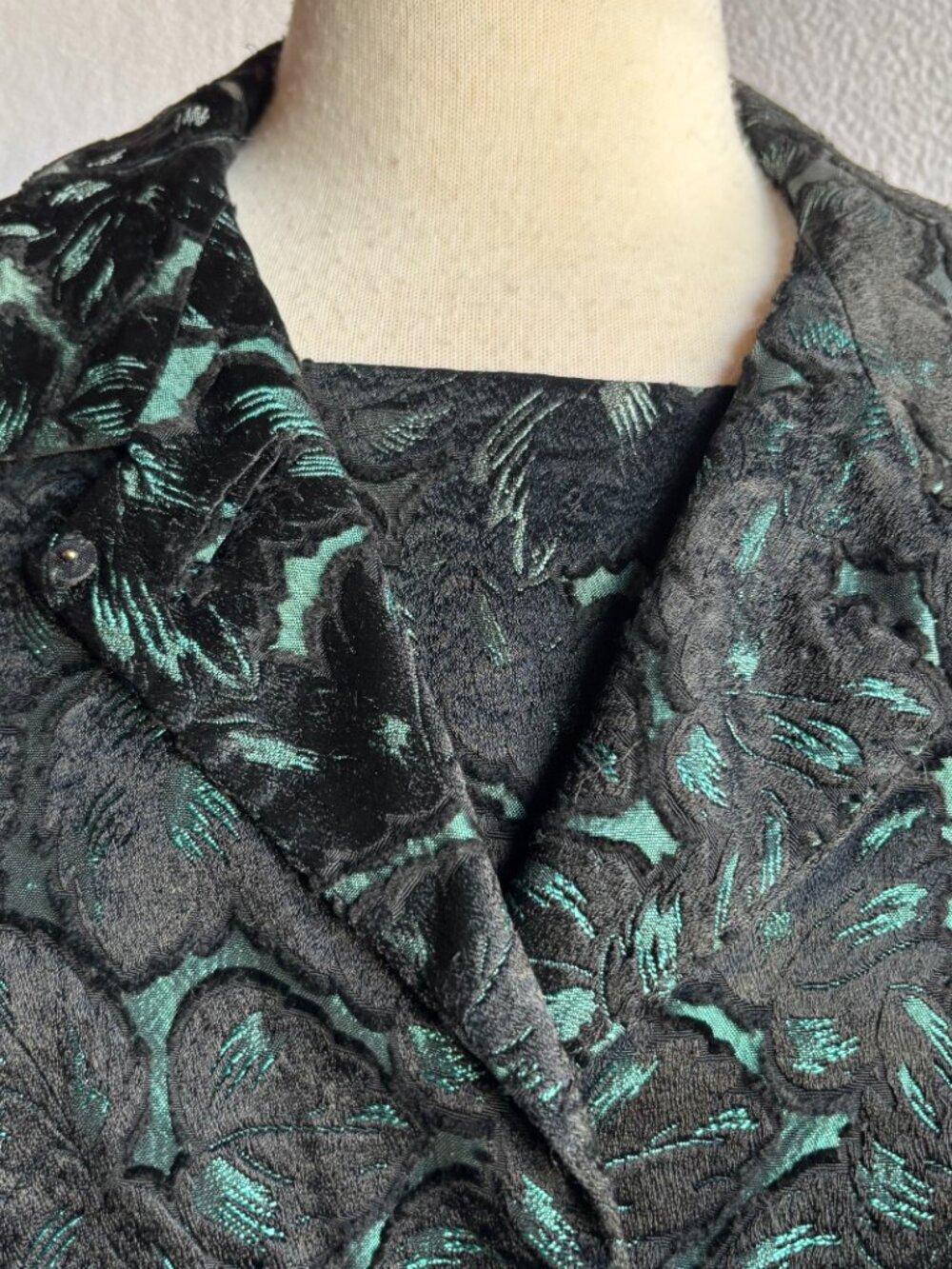1950s 1960s Brocade Cocktail Set Shell & Jacket - Picture 11 of 16